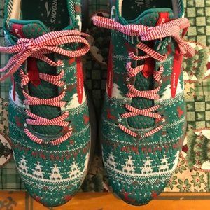 Tennis shoes Brooks Run Merry Revel 4